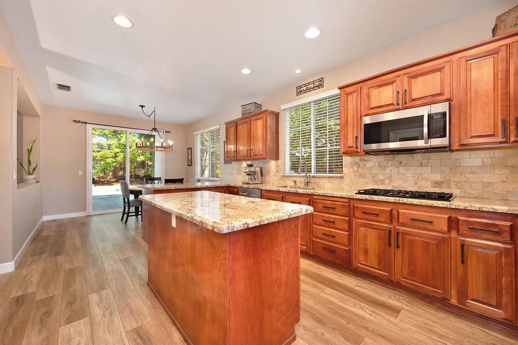 1038 Pintail Circle