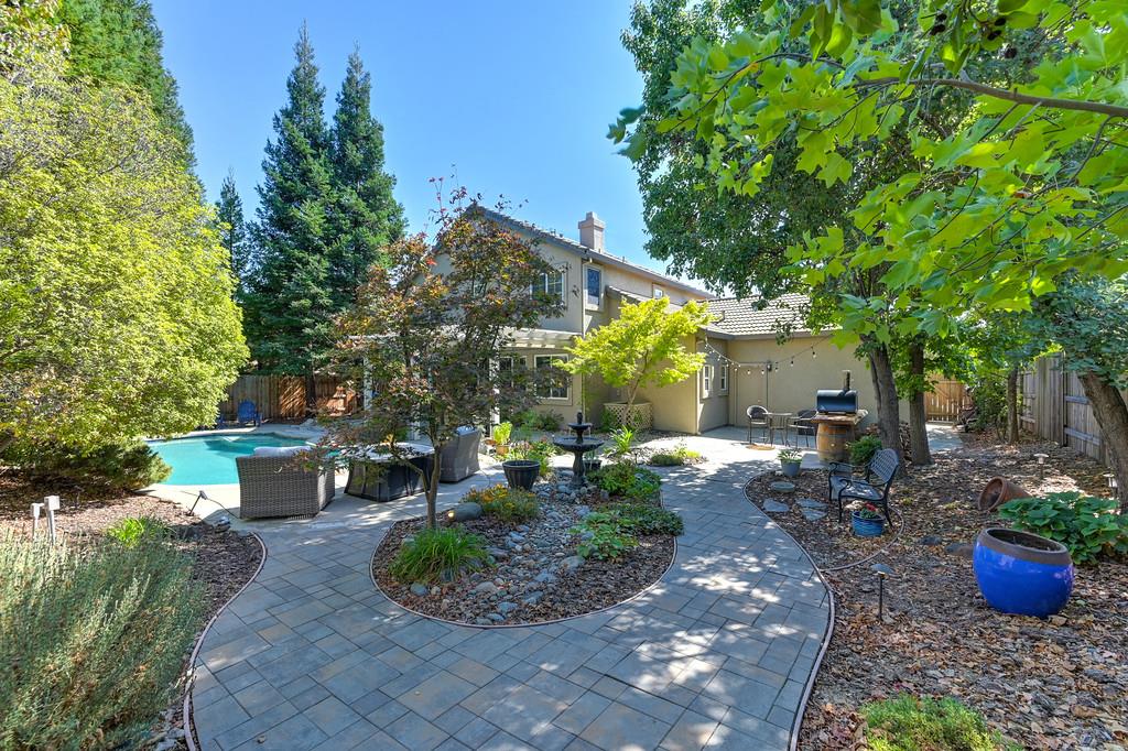1038 Pintail Circle