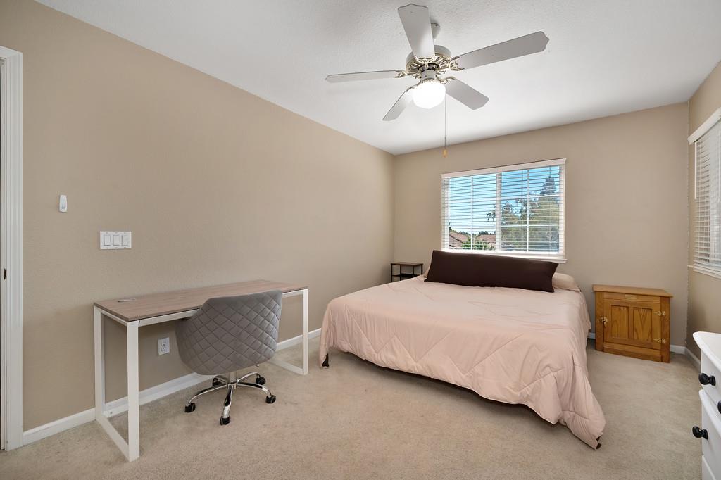 1038 Pintail Circle
