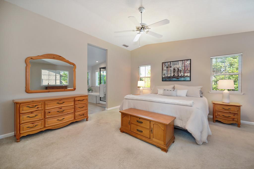 1038 Pintail Circle