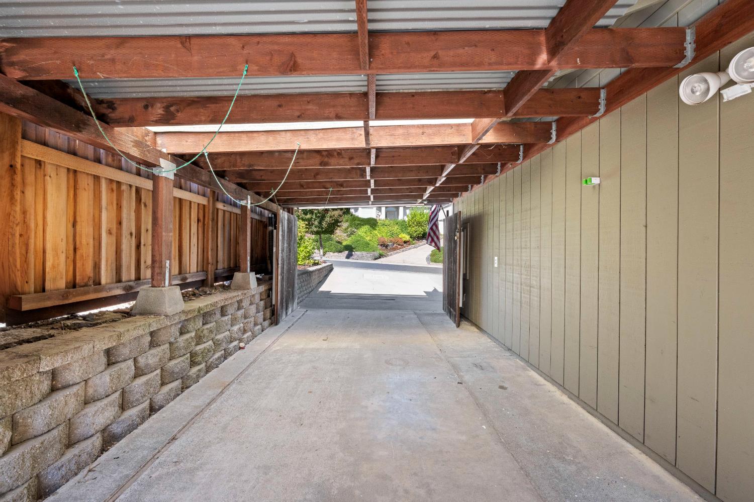 421 Willow Creek Drive