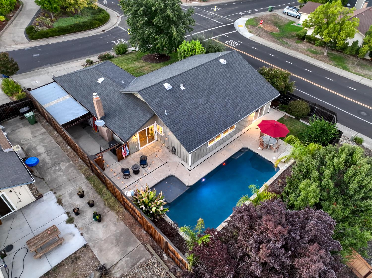 421 Willow Creek Drive