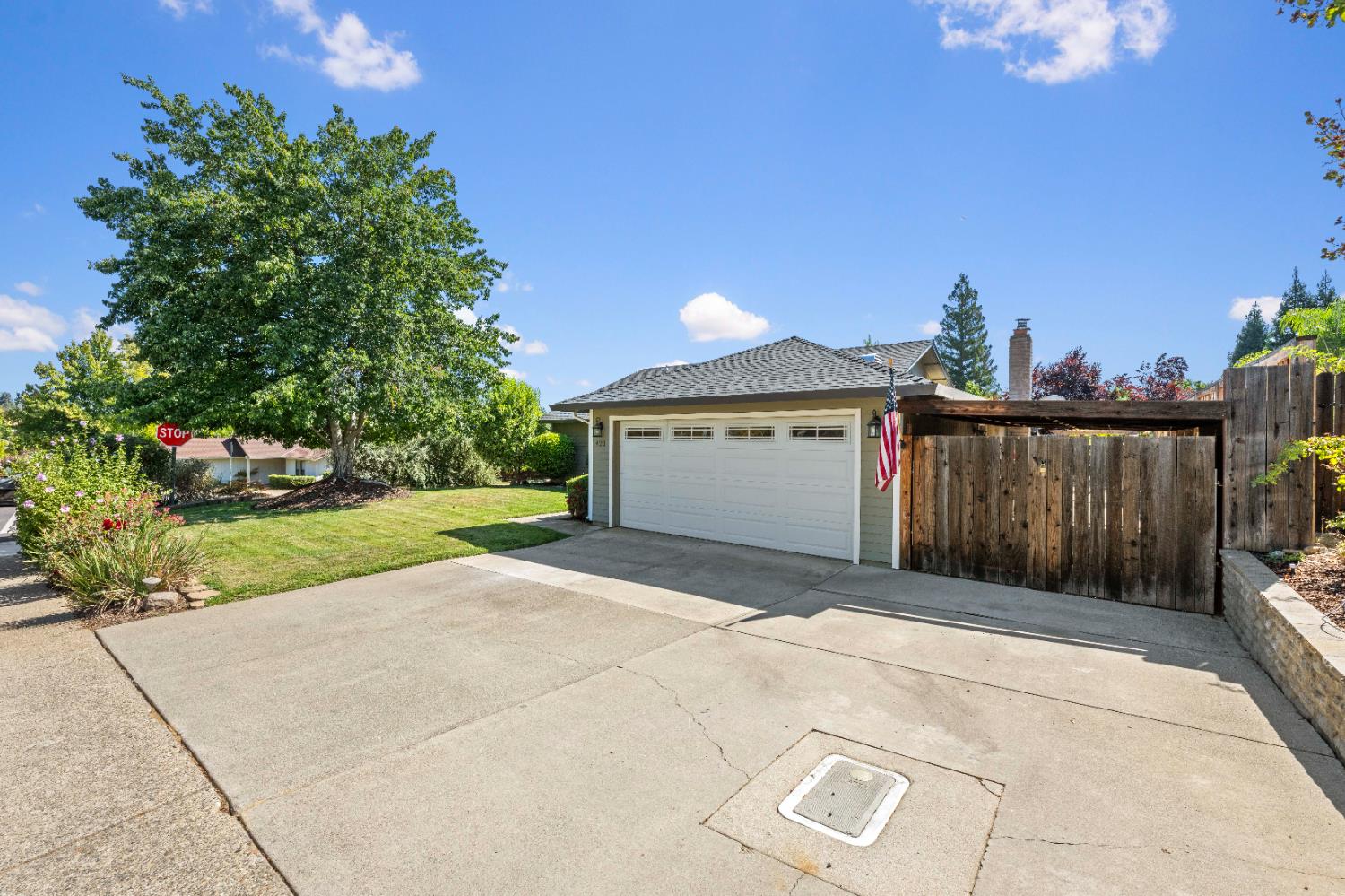 421 Willow Creek Drive