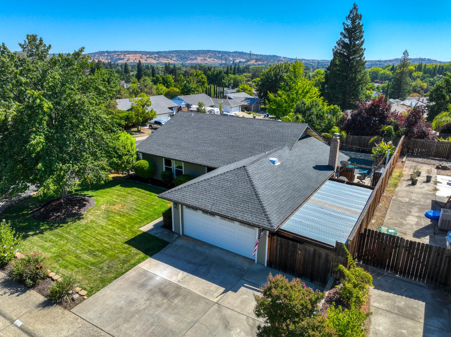 421 Willow Creek Drive