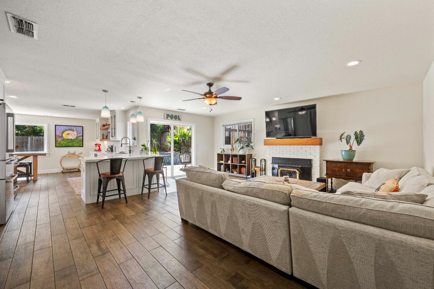421 Willow Creek Drive