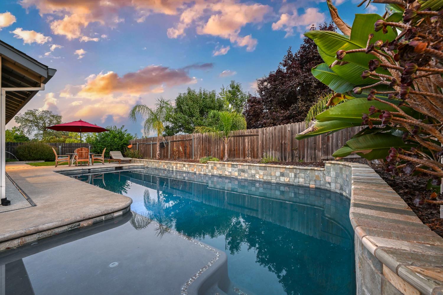 421 Willow Creek Drive