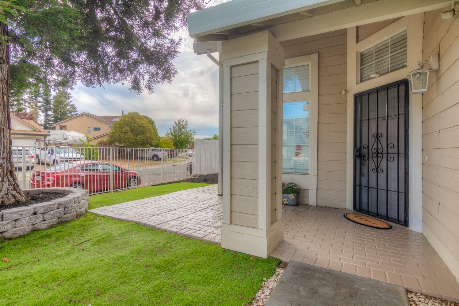 3312 Groveland Way