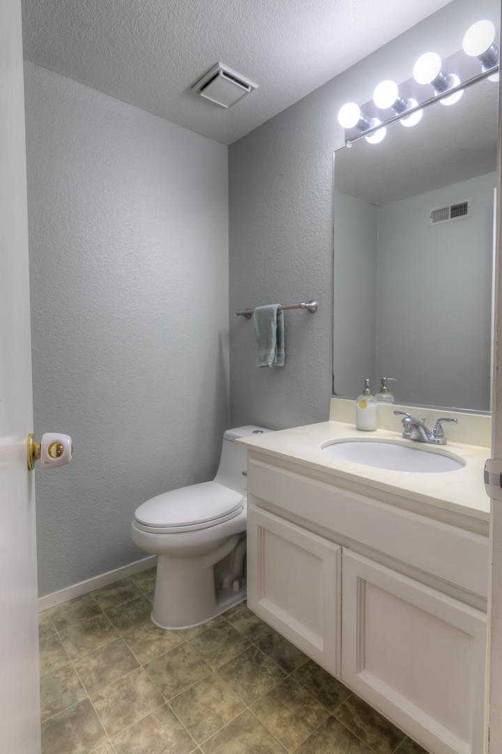 3312 Groveland Way