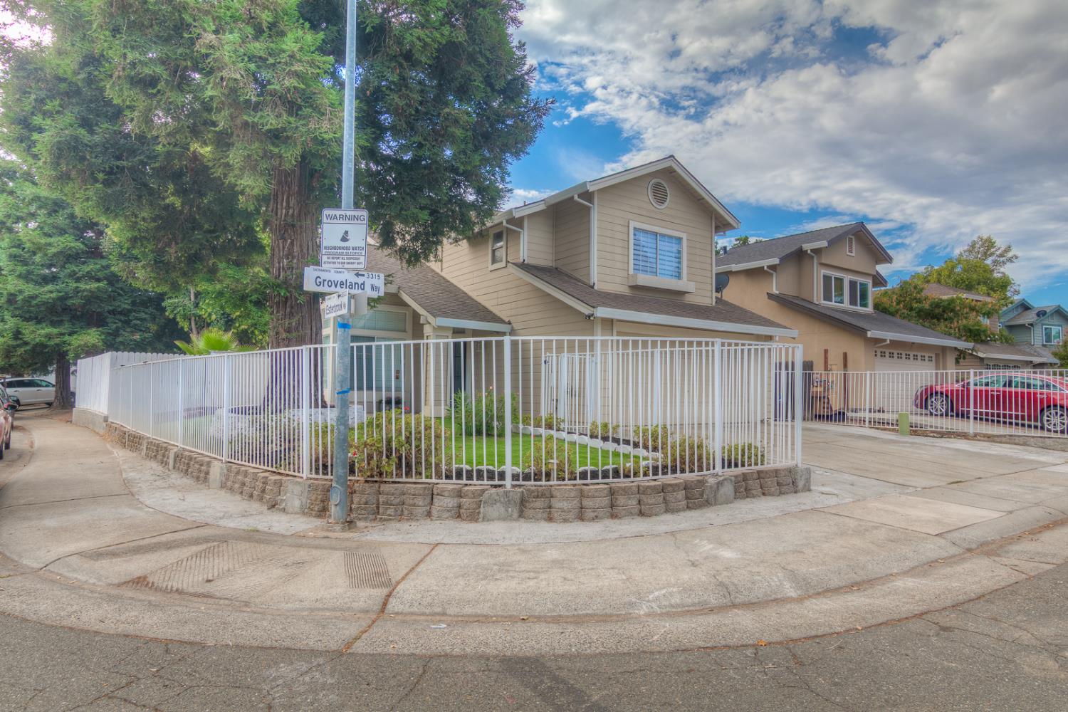 3312 Groveland Way