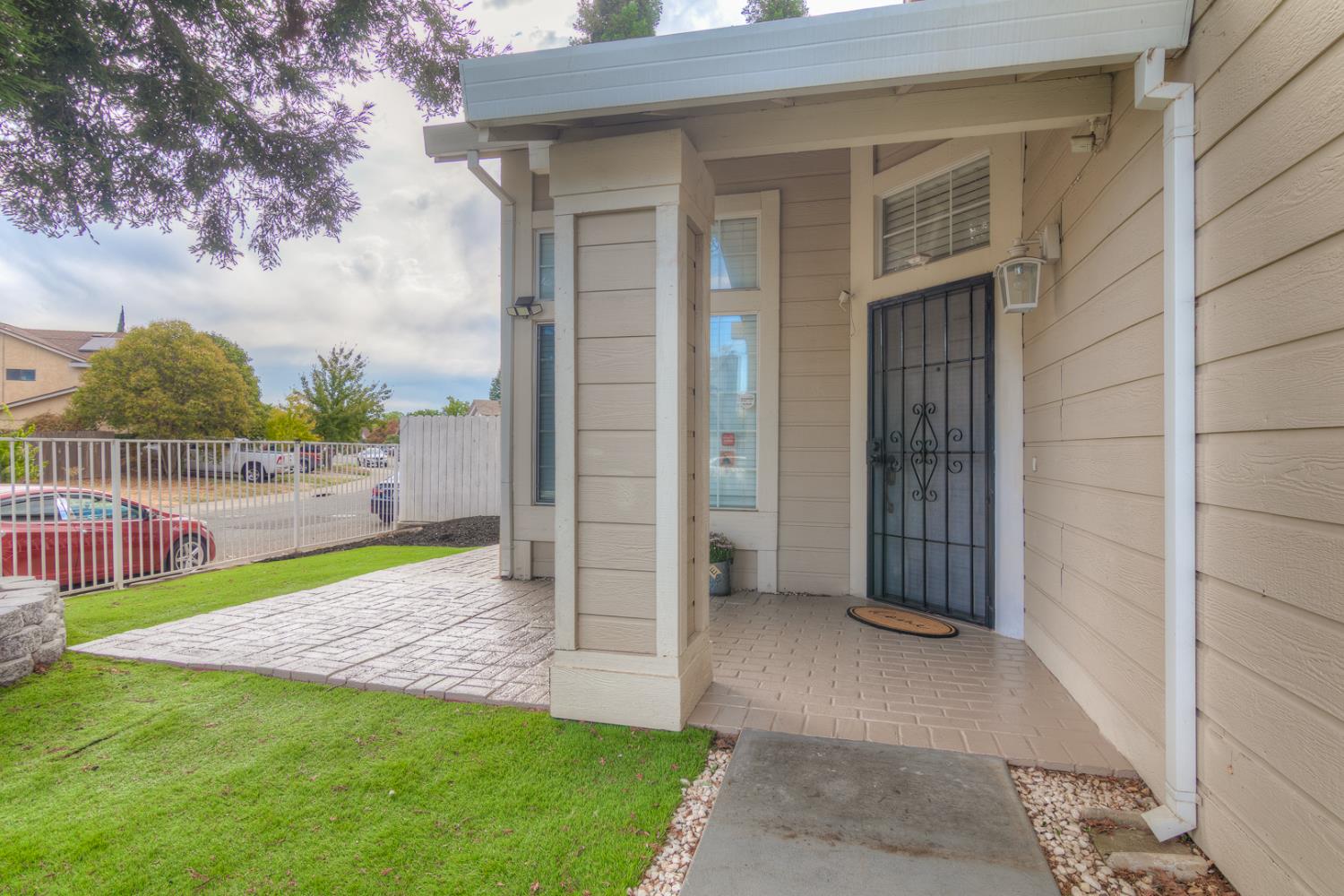 3312 Groveland Way