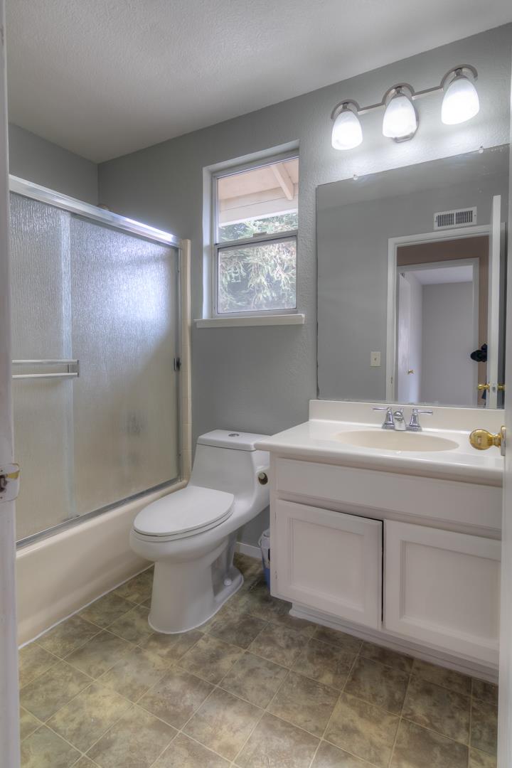 3312 Groveland Way