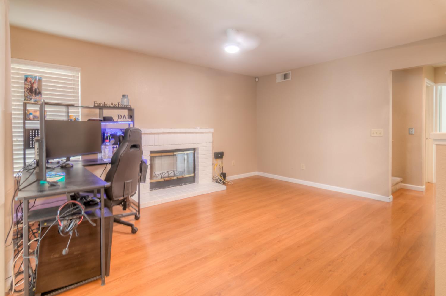 3312 Groveland Way