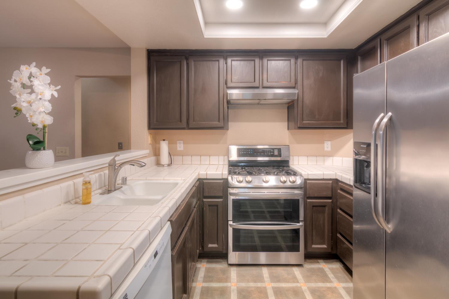 3312 Groveland Way