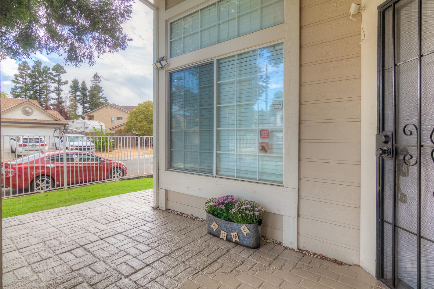 3312 Groveland Way