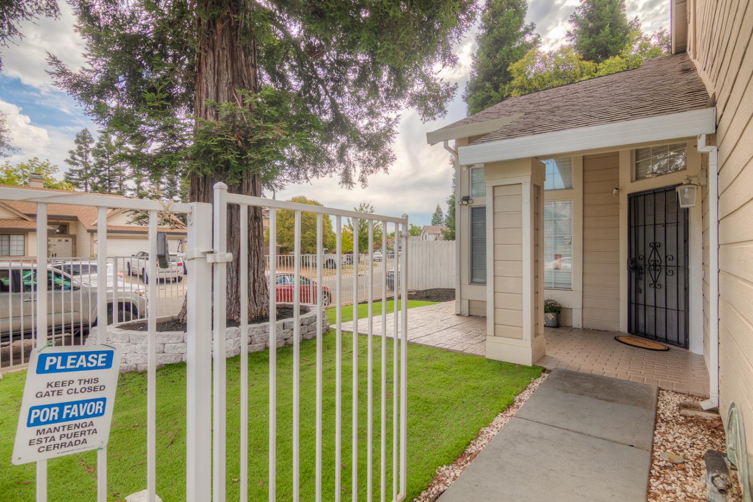 3312 Groveland Way