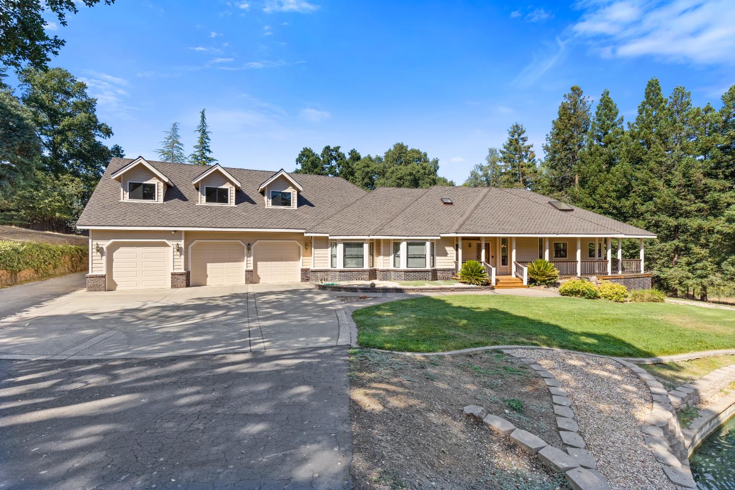 1317 Oak Creek Court