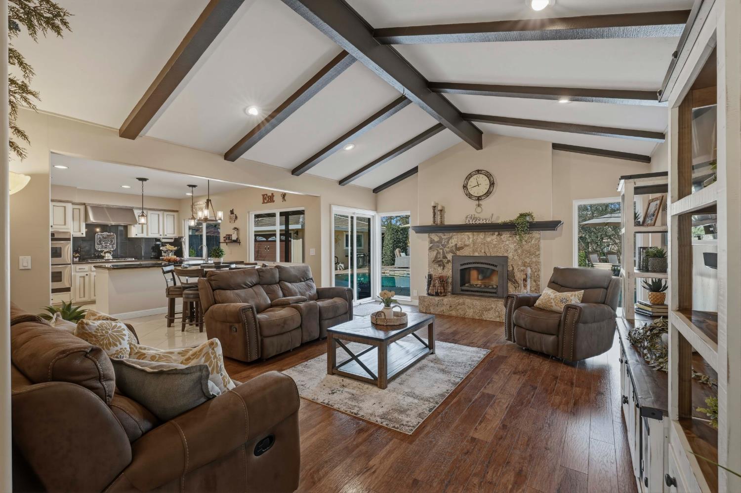 6245 Macduff Drive