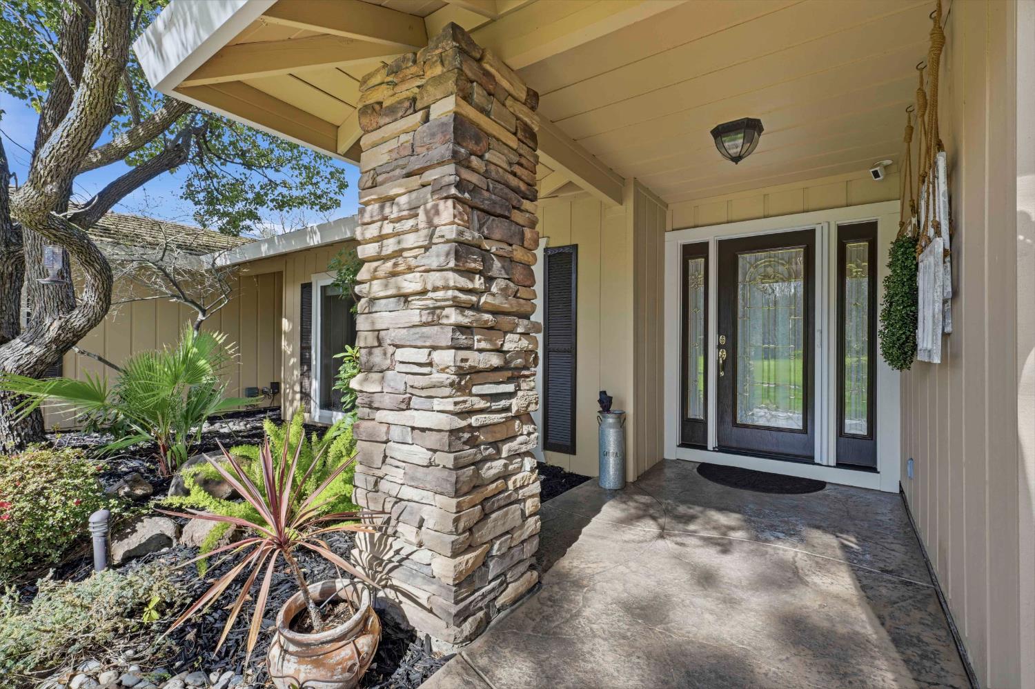 6245 Macduff Drive