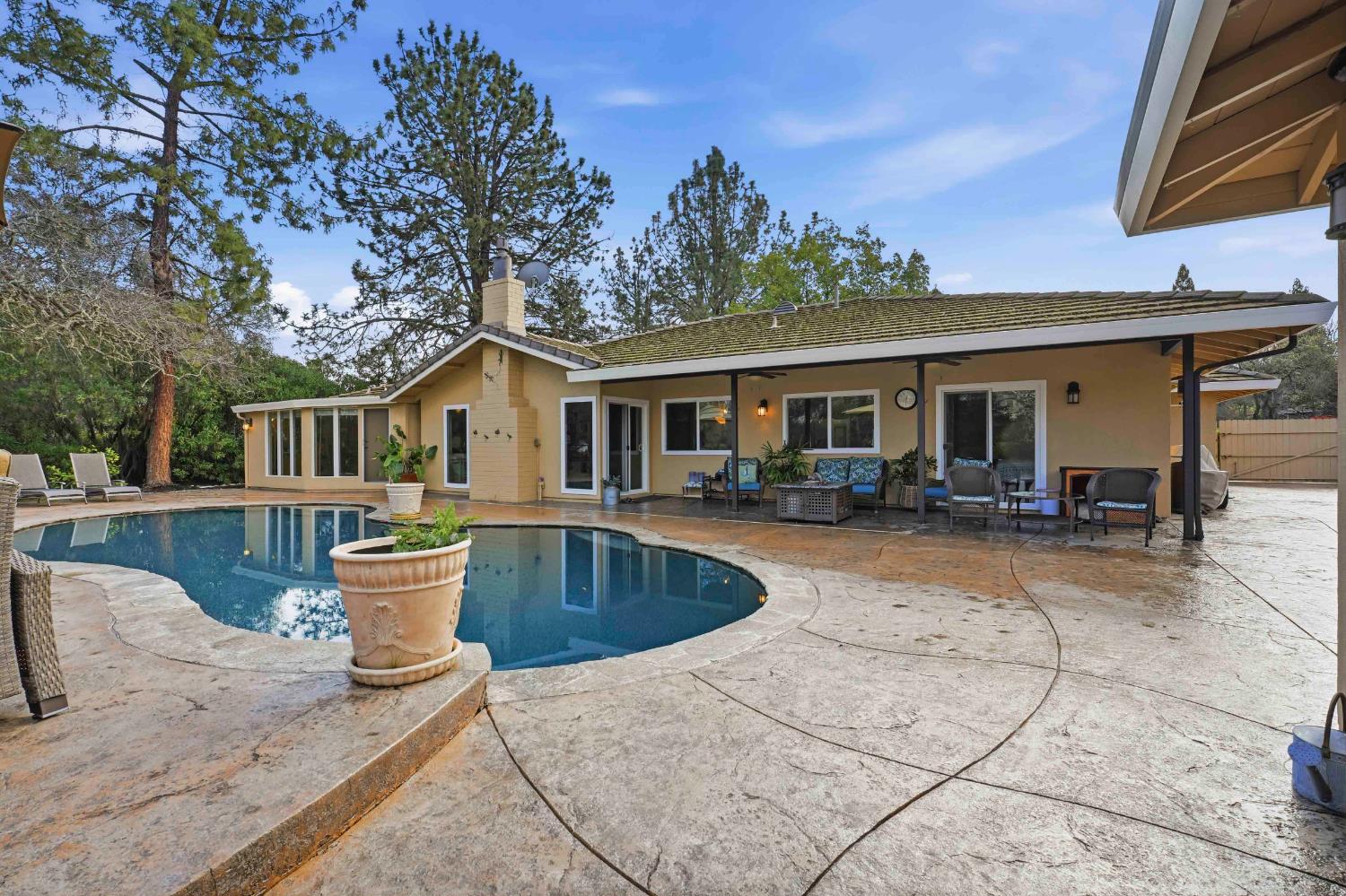 6245 Macduff Drive