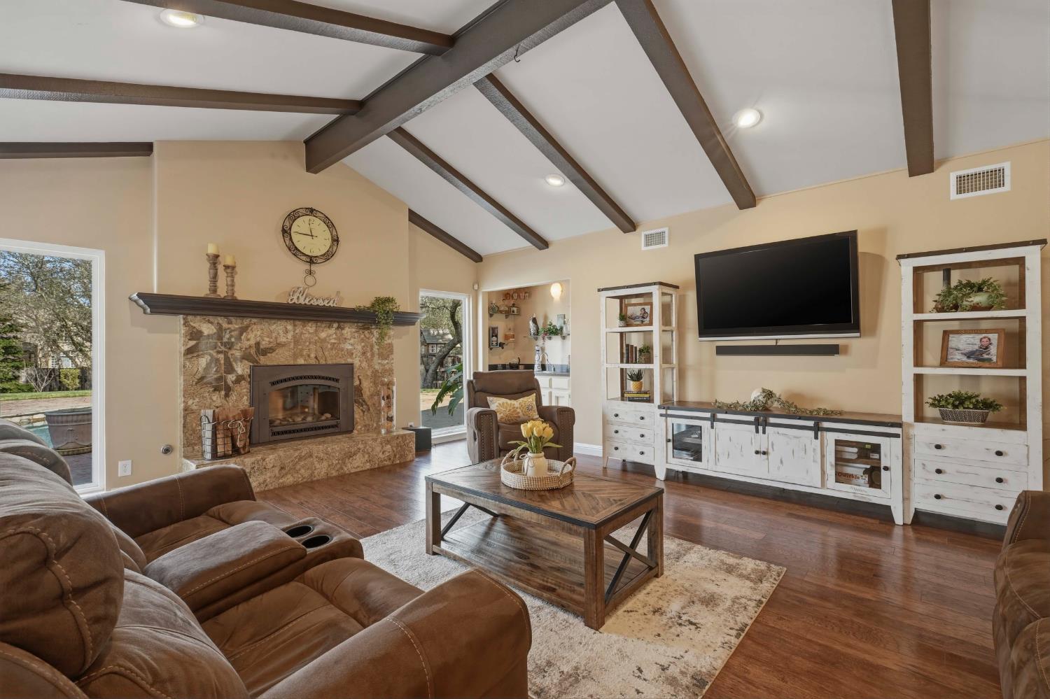 6245 Macduff Drive