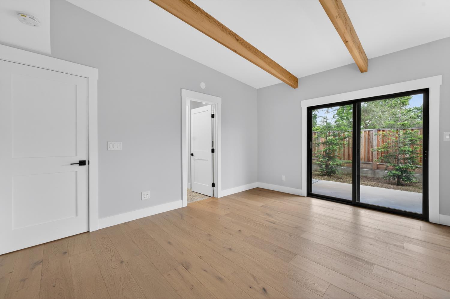 8290 Oak Knoll Drive