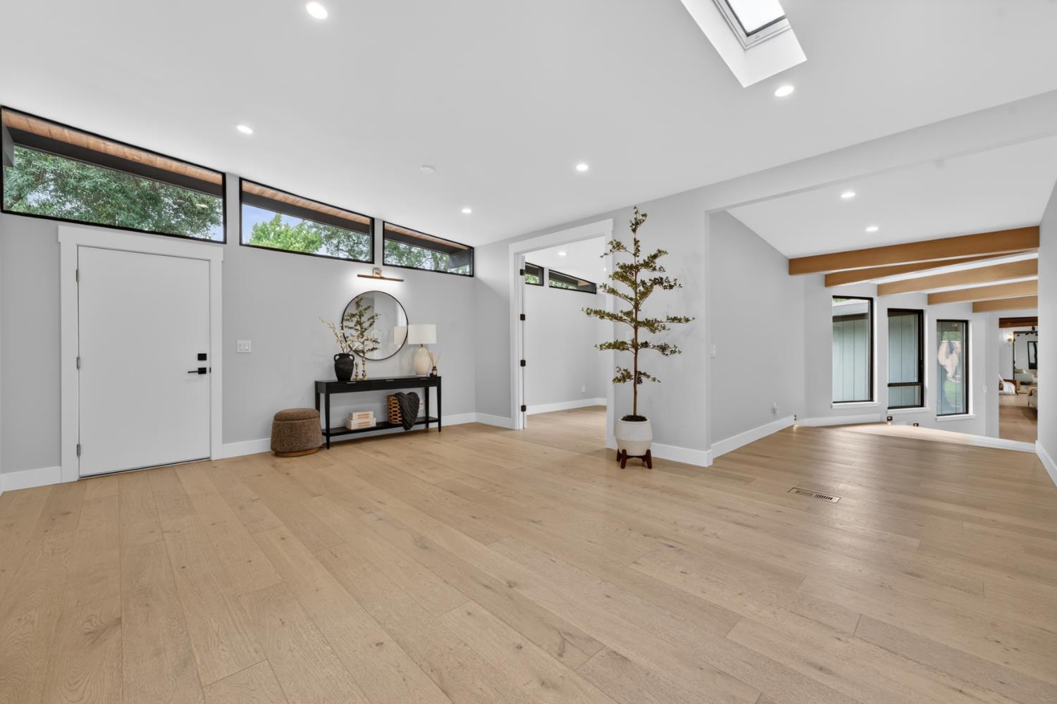 8290 Oak Knoll Drive