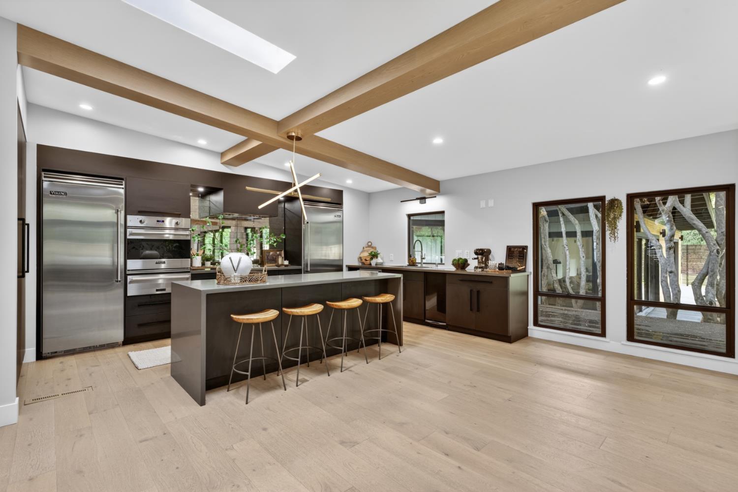 8290 Oak Knoll Drive
