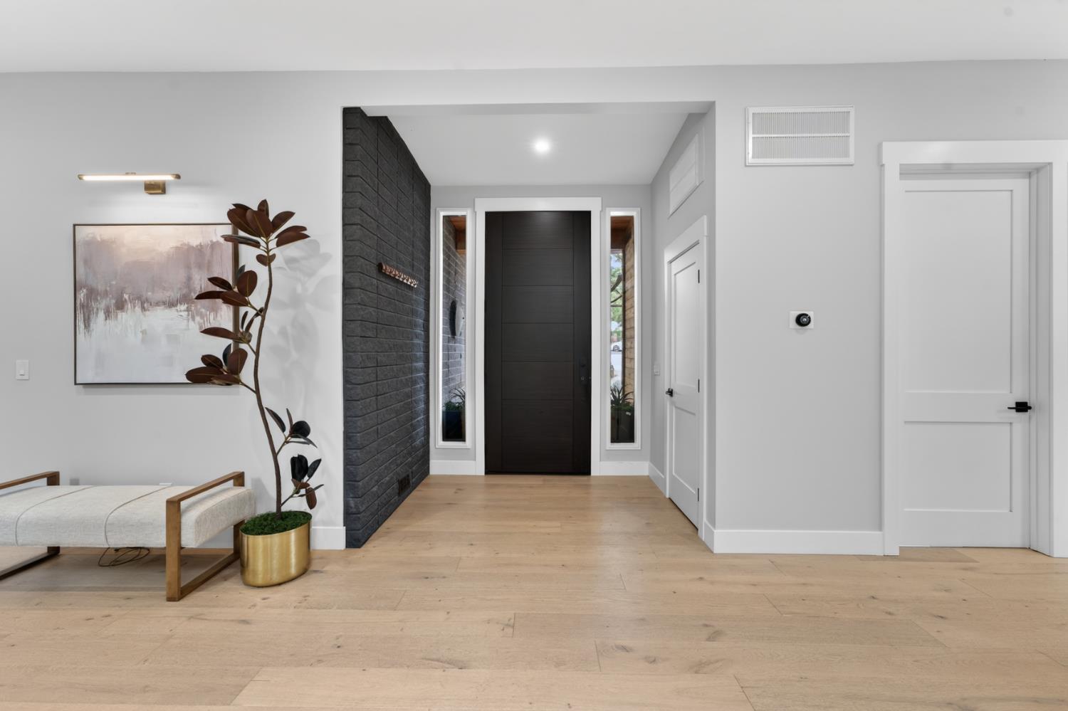 8290 Oak Knoll Drive