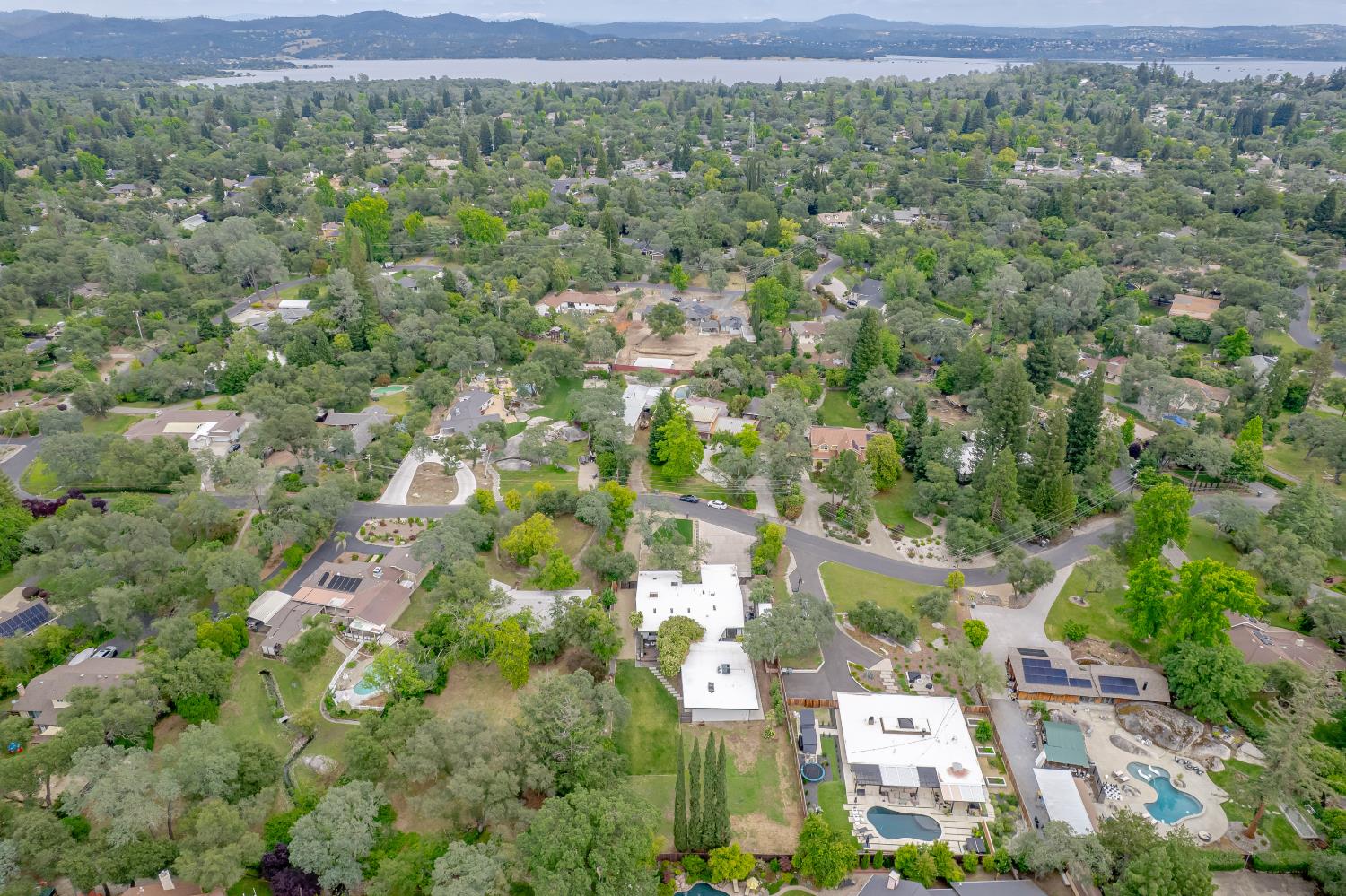 8290 Oak Knoll Drive