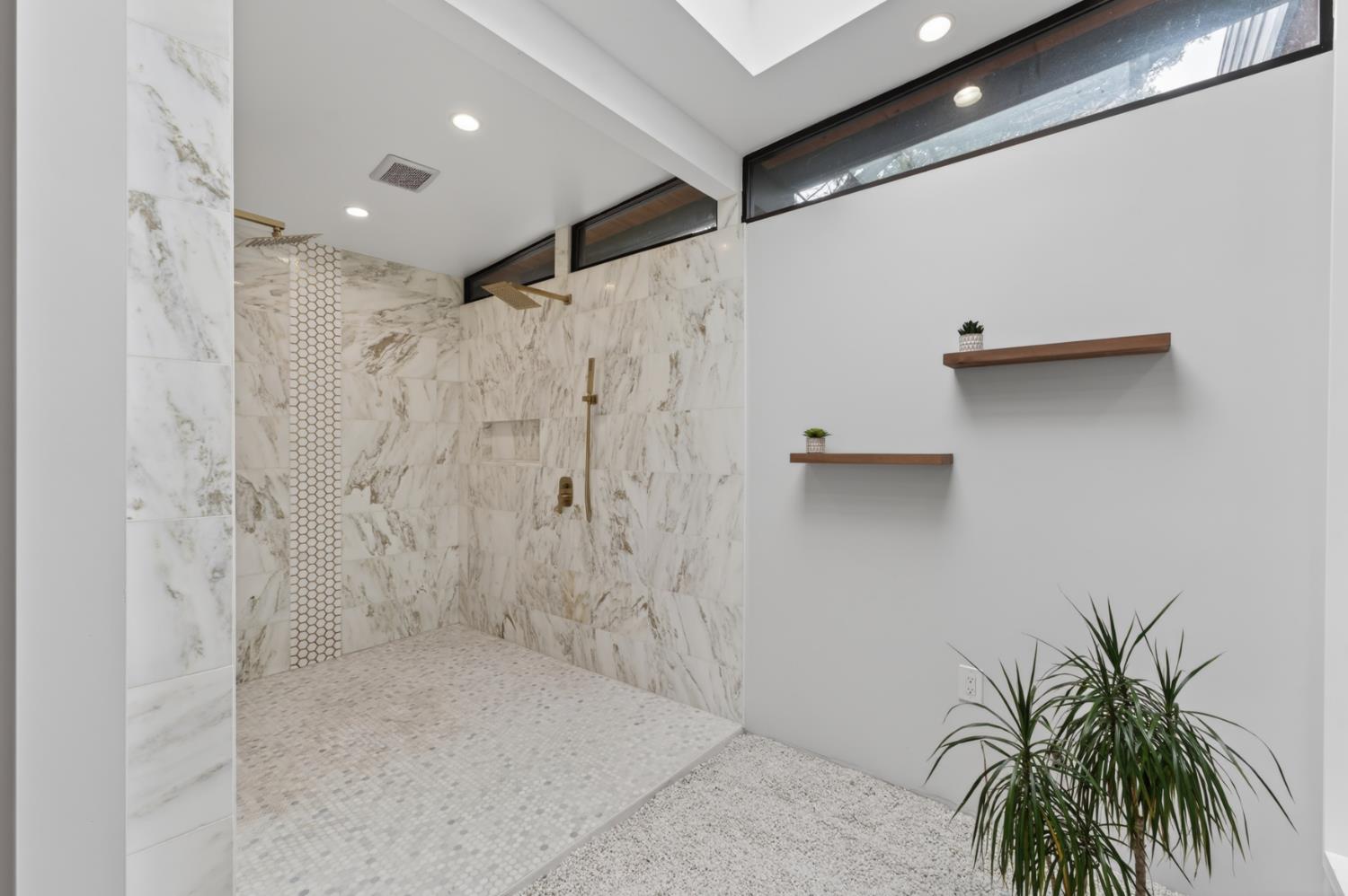 8290 Oak Knoll Drive