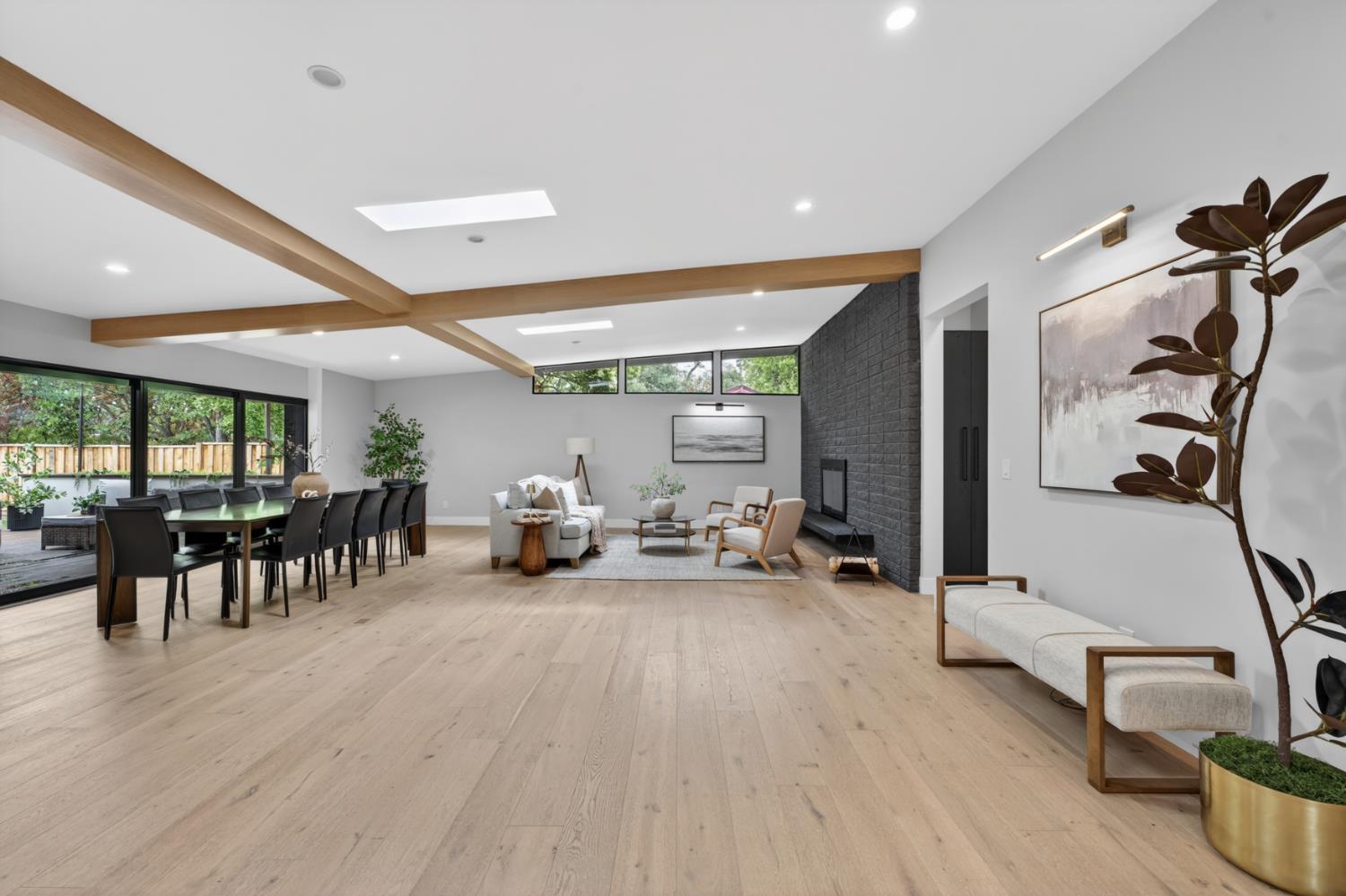 8290 Oak Knoll Drive