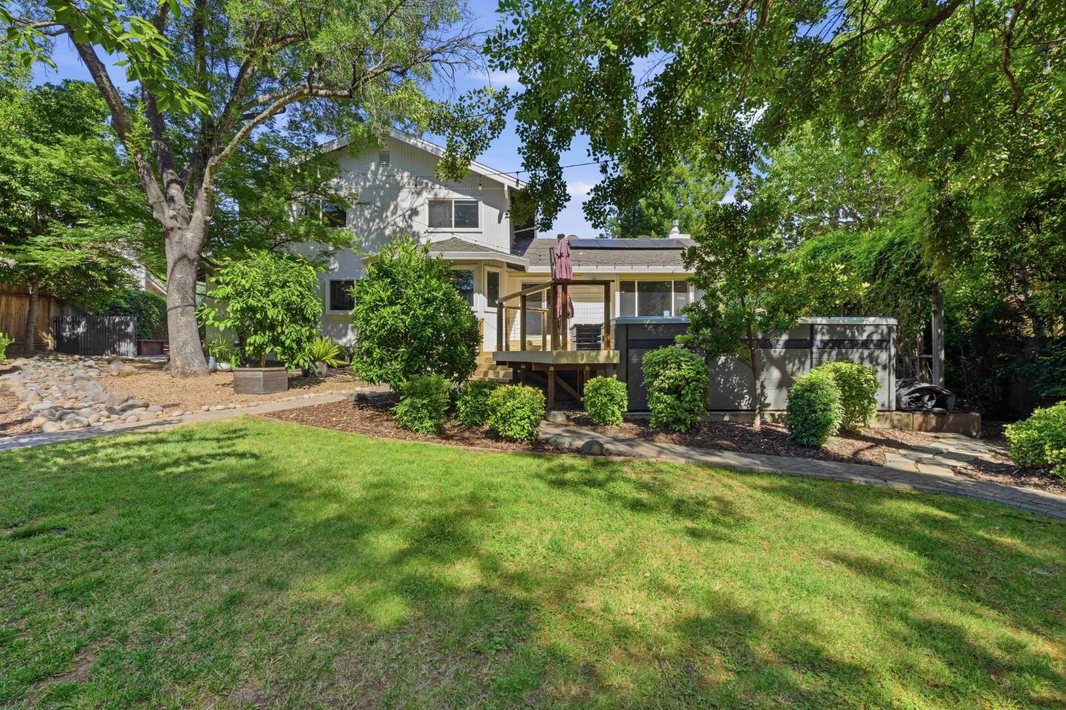 204 Oak Canyon Way