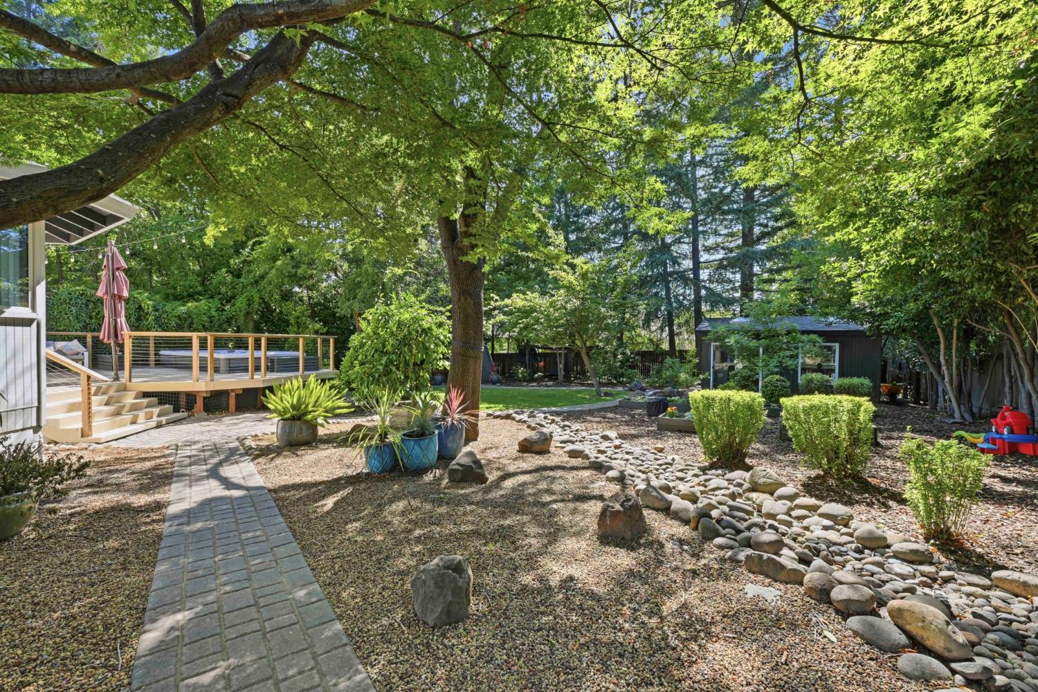 204 Oak Canyon Way