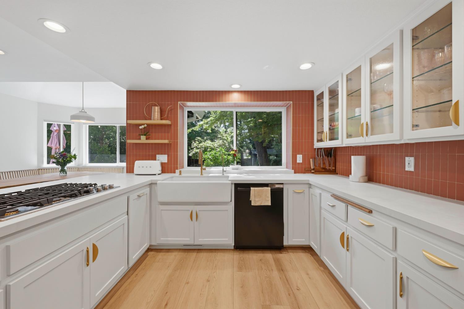 204 Oak Canyon Way
