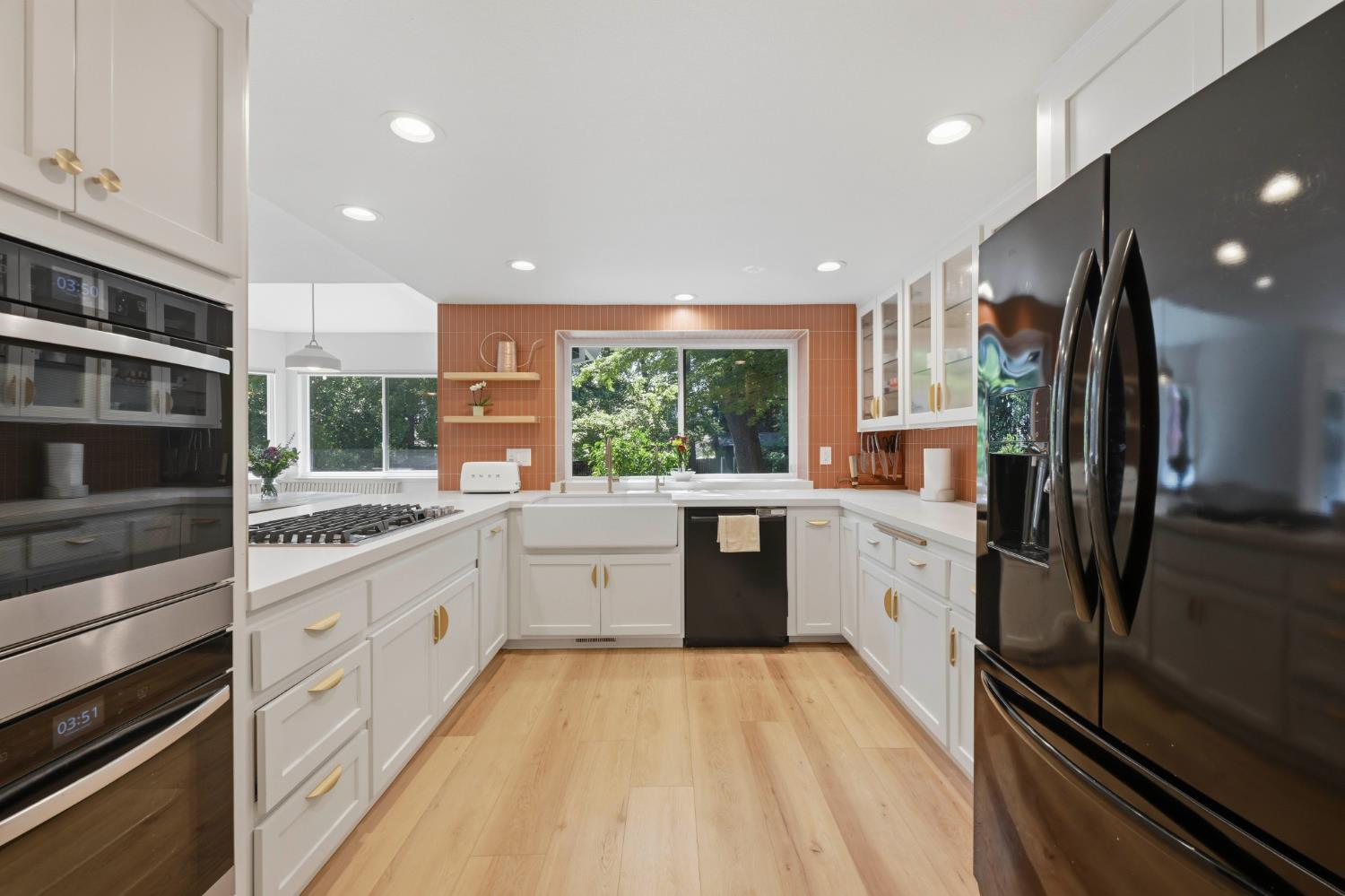 204 Oak Canyon Way