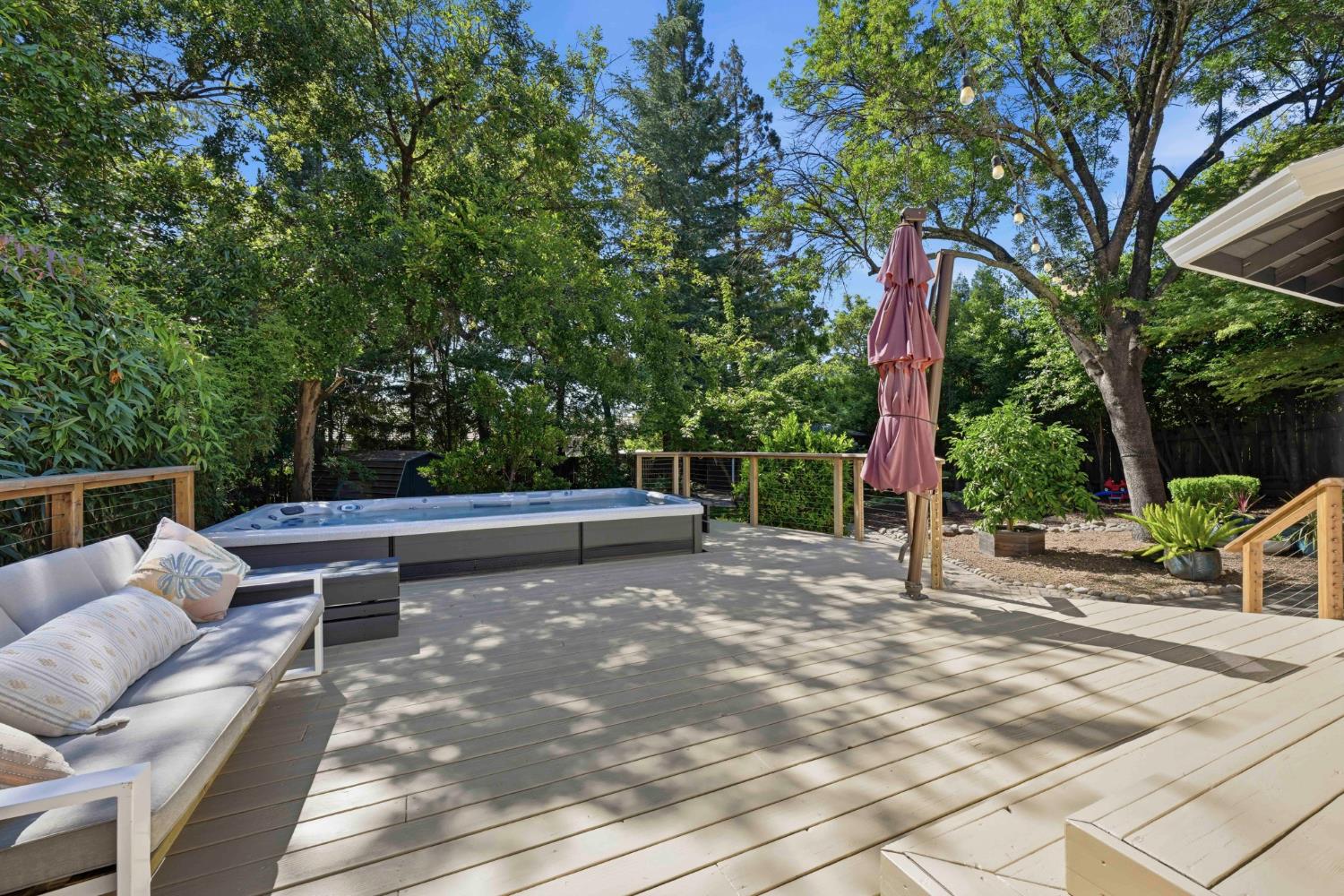 204 Oak Canyon Way