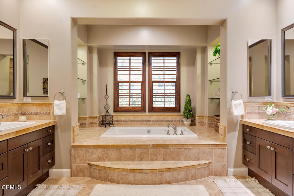 2730 Reflections Lane