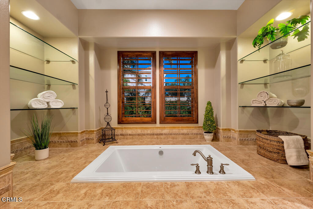 2730 Reflections Lane