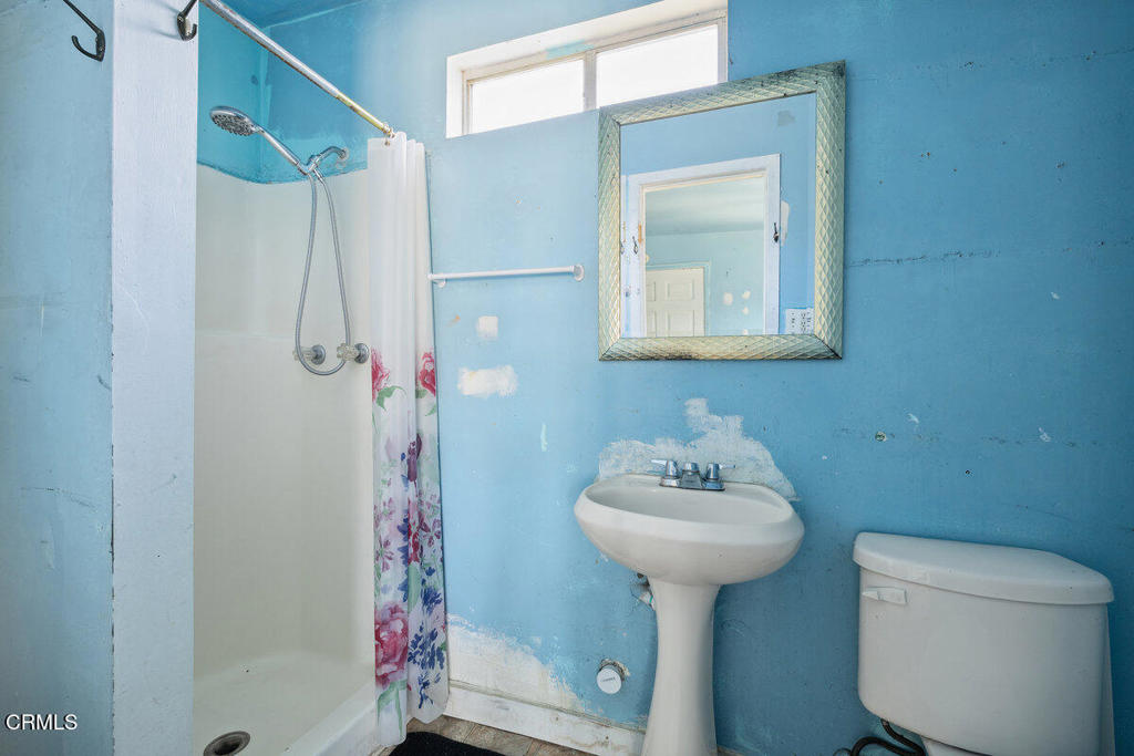 11211 De Haven Avenue