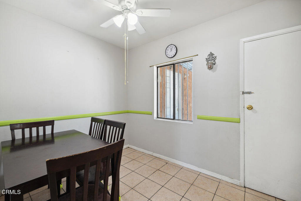 11211 De Haven Avenue