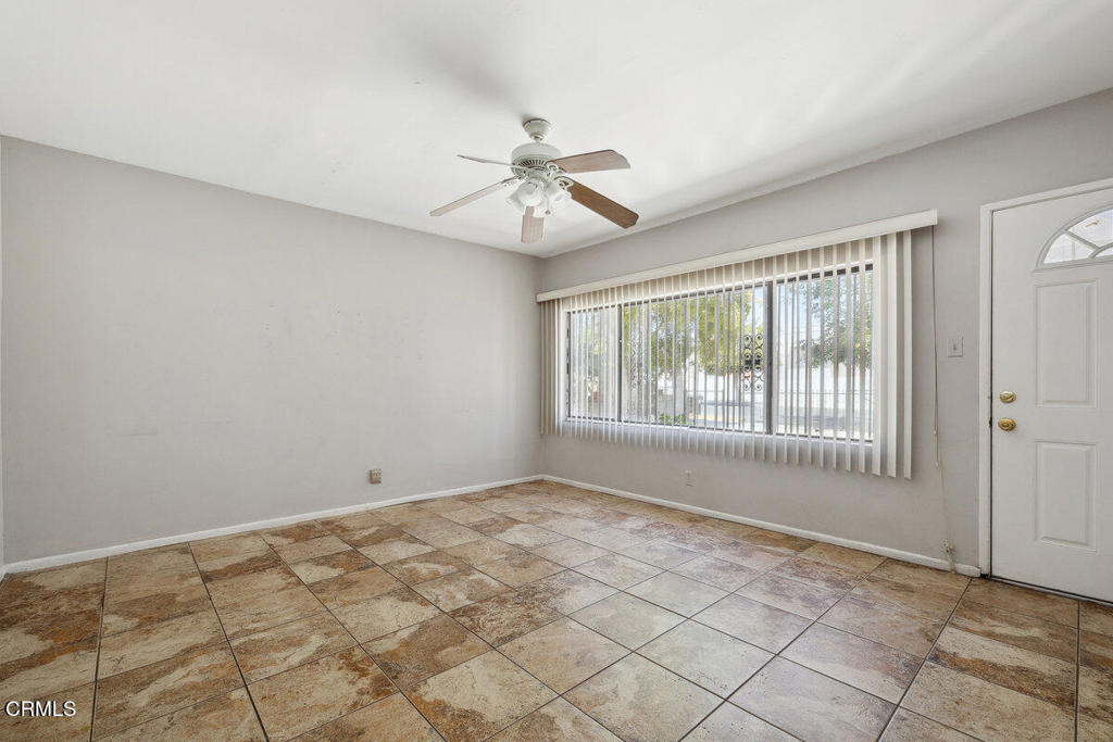 11211 De Haven Avenue