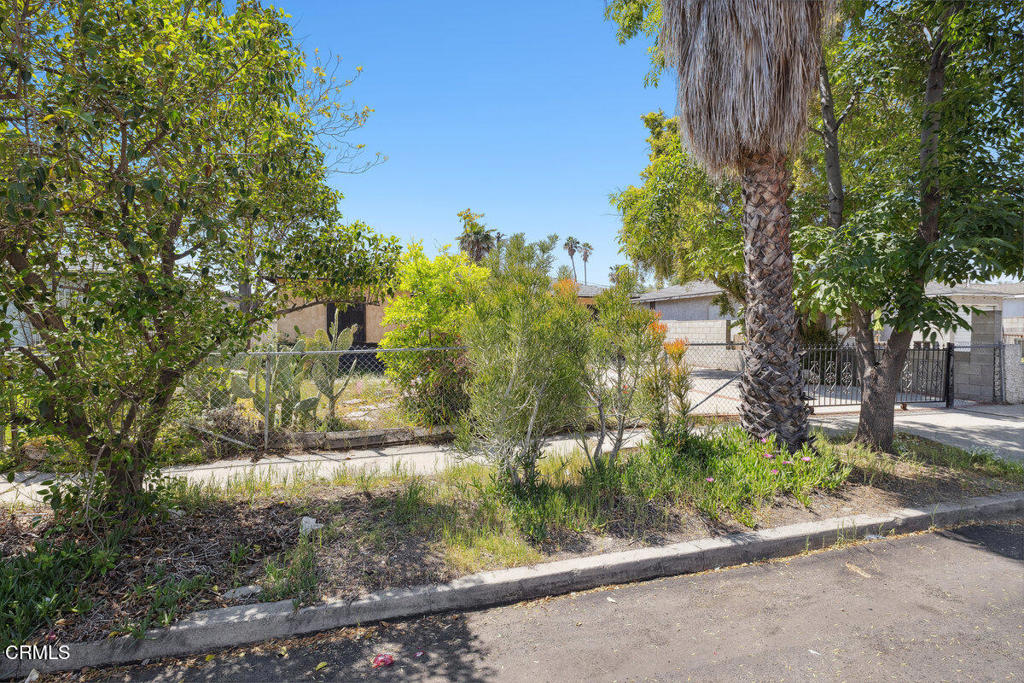 11211 De Haven Avenue