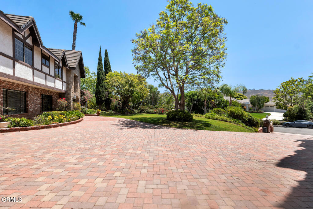 11395 Highridge Court