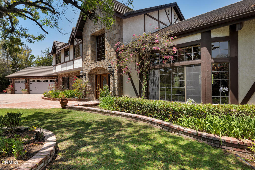 11395 Highridge Court