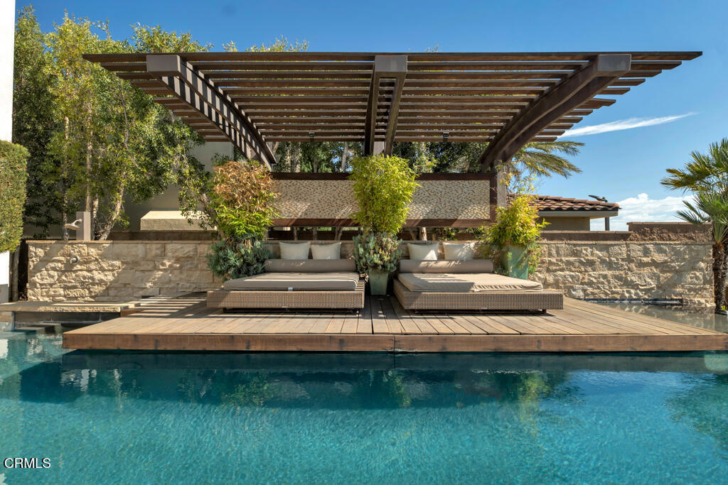 11735 N Manchester Way