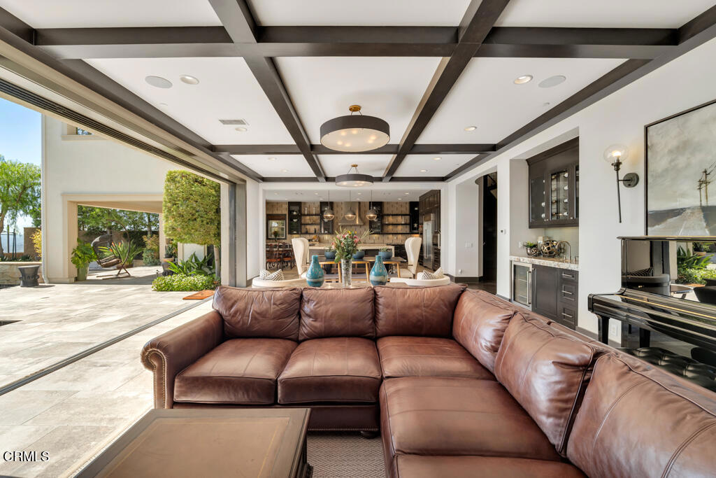 11735 N Manchester Way