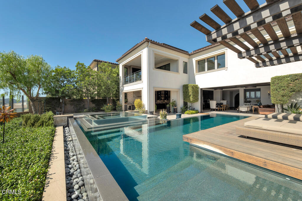 11735 N Manchester Way