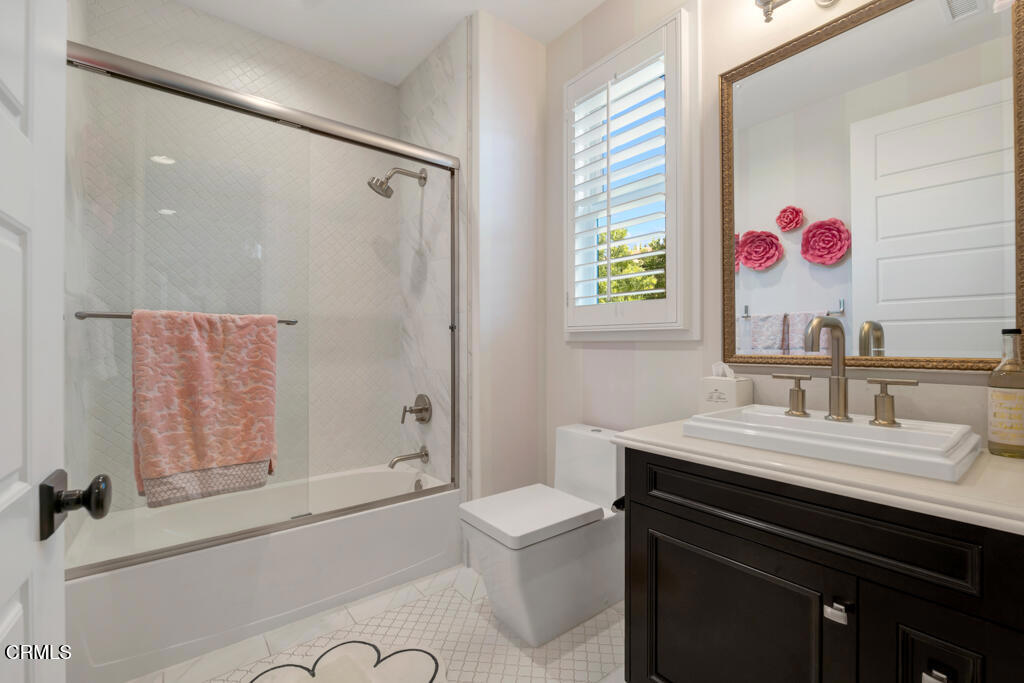 11735 N Manchester Way