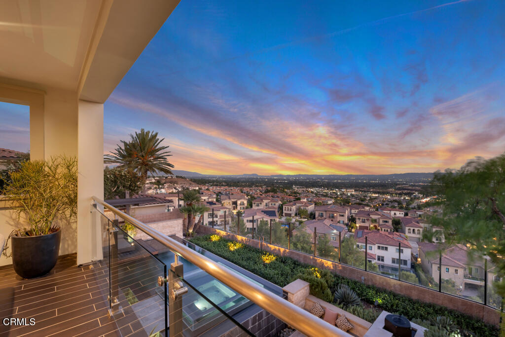 11735 N Manchester Way