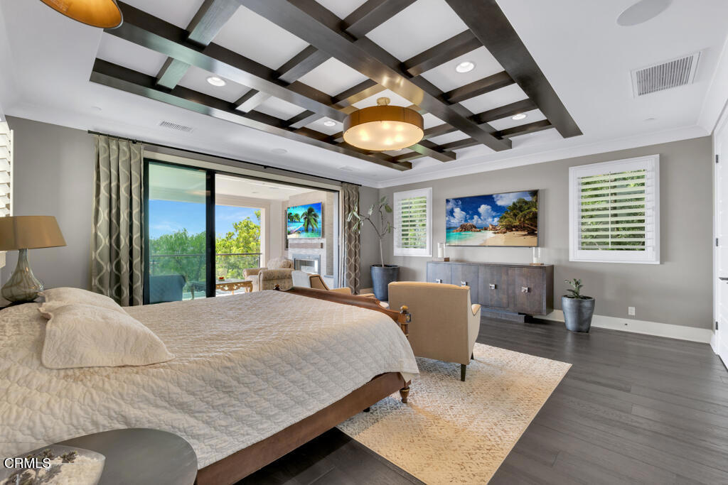 11735 N Manchester Way